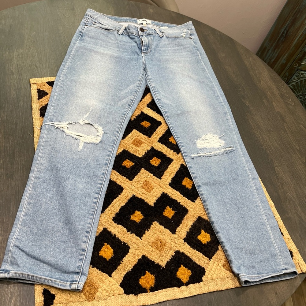 Women’s PAIGE Light Skyline Ankle Peg Jeans - Size 31